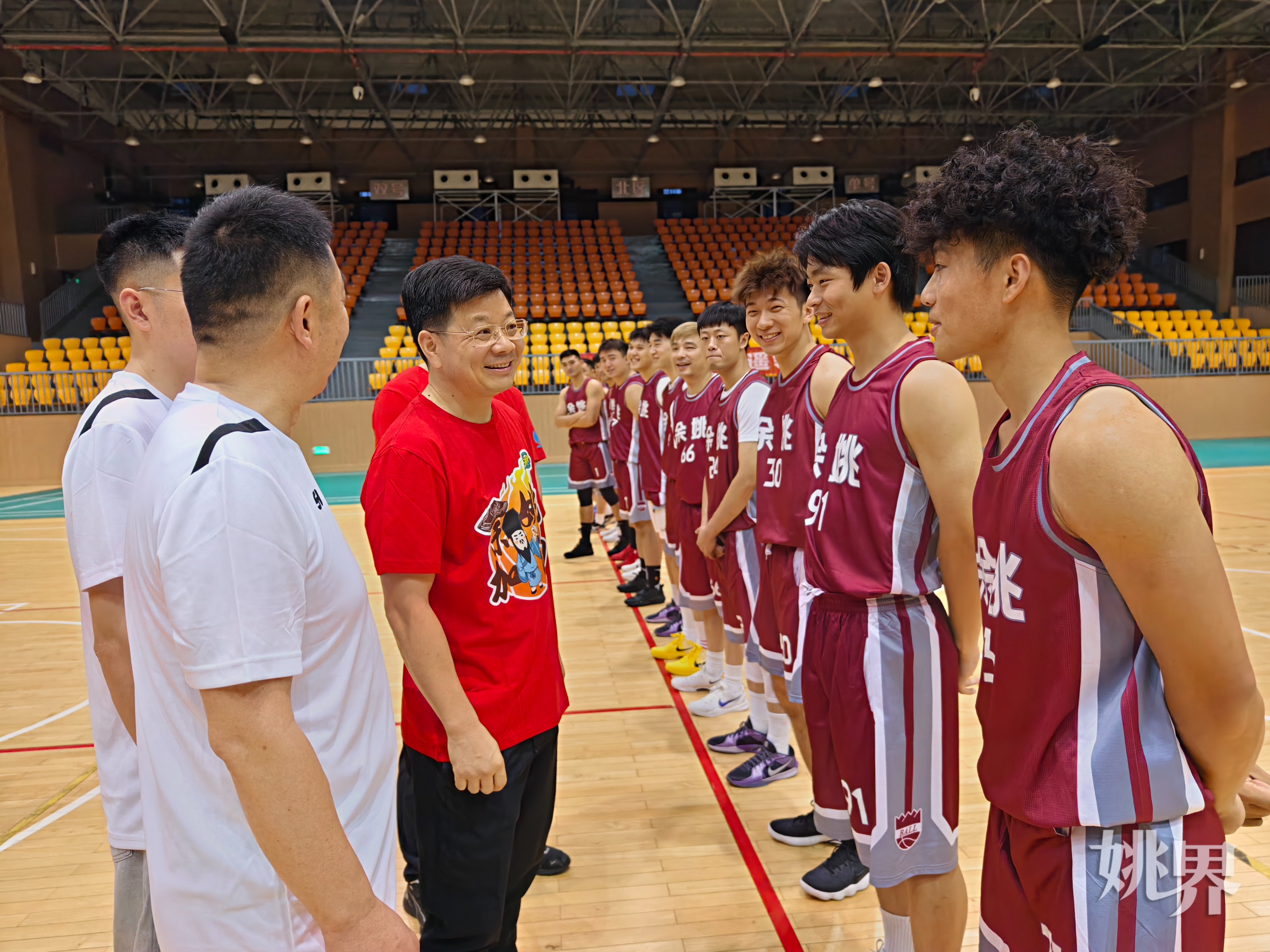 星空体育-包含浙江队发布备战花絮，清晨刷新队史纪录，荷甲任务艰巨，资深球员宣示担当的词条