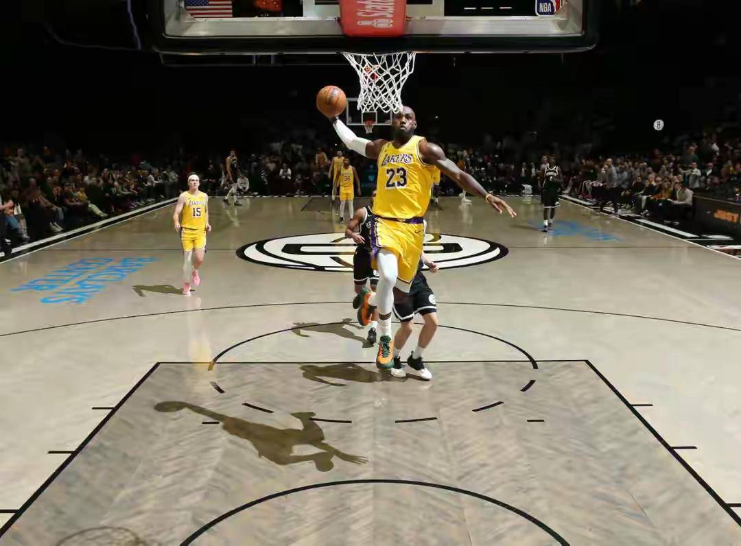 星空体育- 詹姆斯关键节点赛事规则更新,湖人带队取胜了吗 
