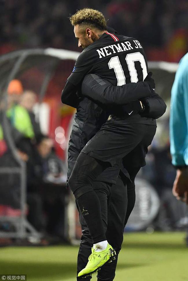 星空体育-关于内马尔在MAD比赛中大胜，精彩发挥引发热议！的信息